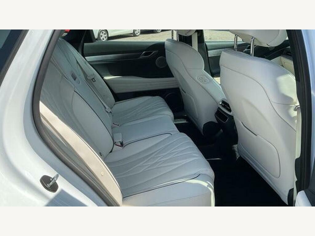 Genesis G80 Dual Motor 87.2Kwh Luxury Awd White #2