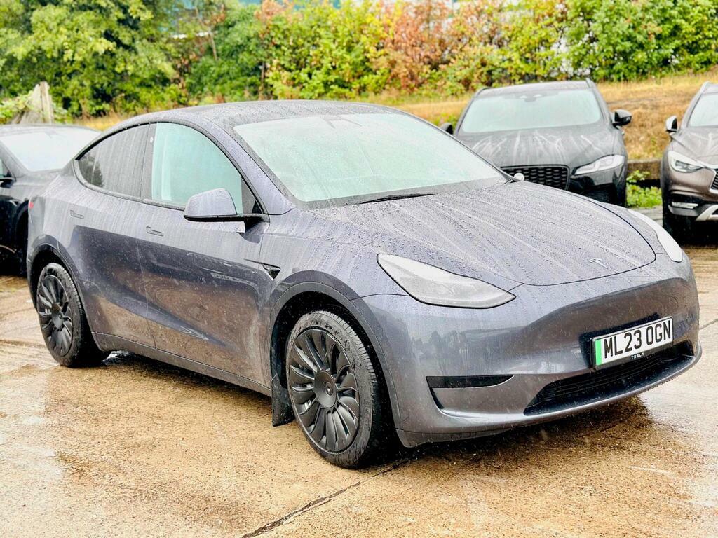 Tesla Model Y Long Range Black #8