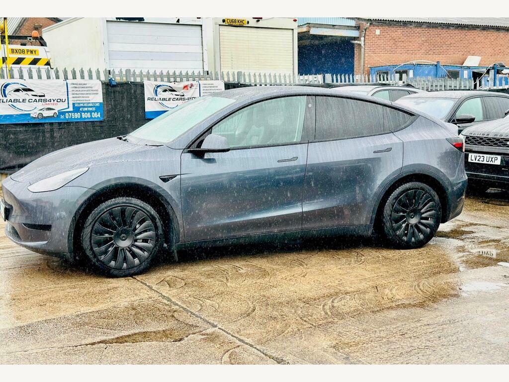 Tesla Model Y Long Range Black #10