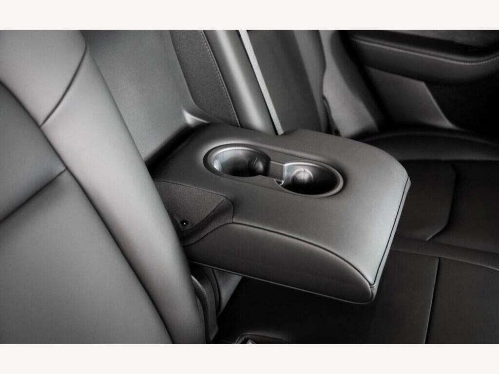 Tesla Model Y Long Range Black #19