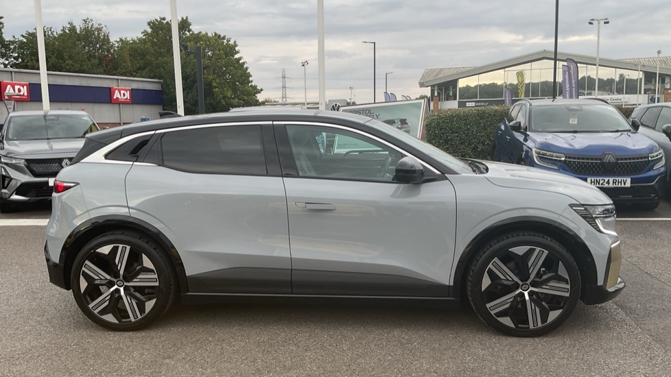 Renault Megane E-Tech Renault Megane E-tech Ev60 160Kw Iconic 60Kwh Opti AK23SZG Grey #2