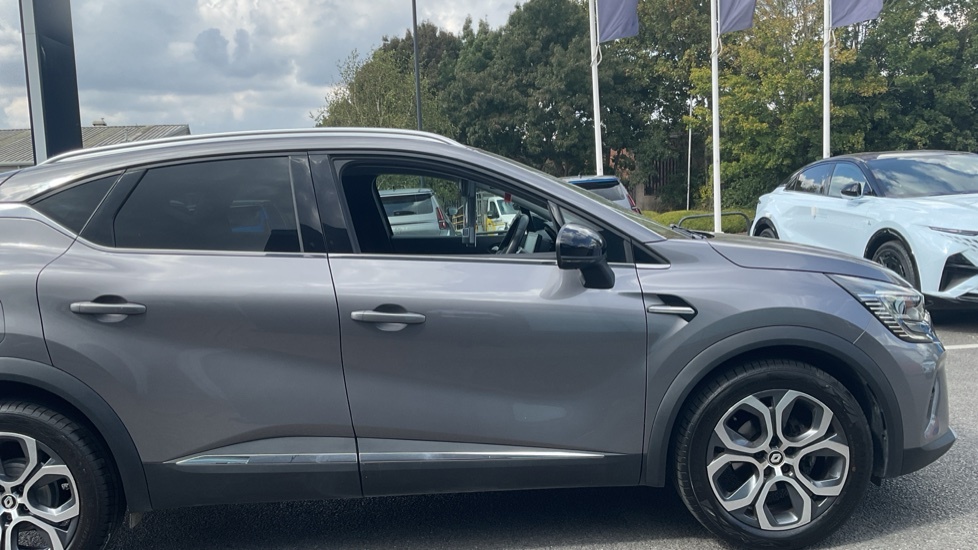 Renault Captur Captur 1.0 Tce 90 Techno Hatchback HT24AHF Grey #2