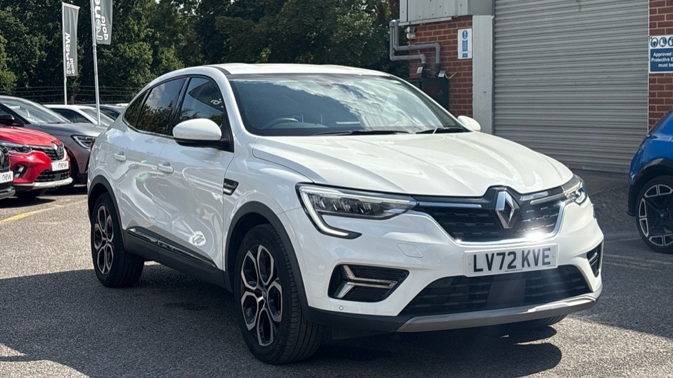 Renault Arkana Arkana 1.6 E-tech Hybrid 145 S White