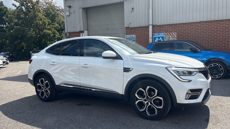 Renault Arkana Arkana 1.6 E-tech Hybrid 145 S LV72KVE White #2