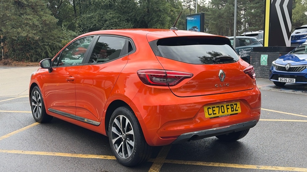 Renault Clio Clio 1.0 Tce 100 Iconic Hatchback CE70FBZ Orange #3