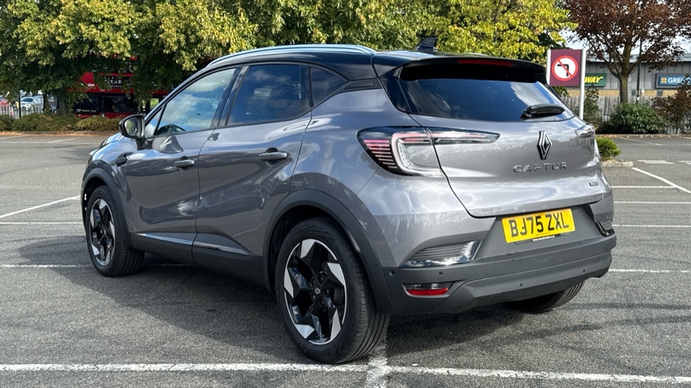 Renault Captur Evolution Black #3