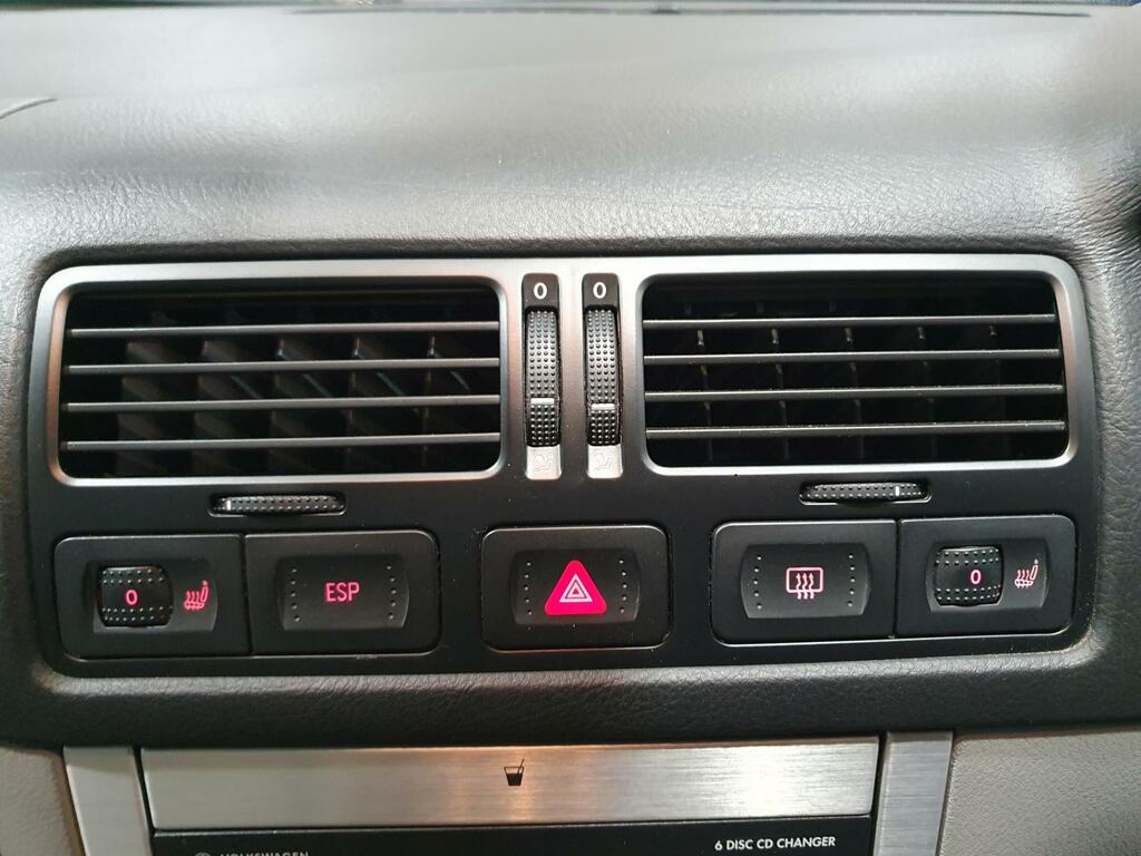 Volkswagen Golf Hatchback Silver #15