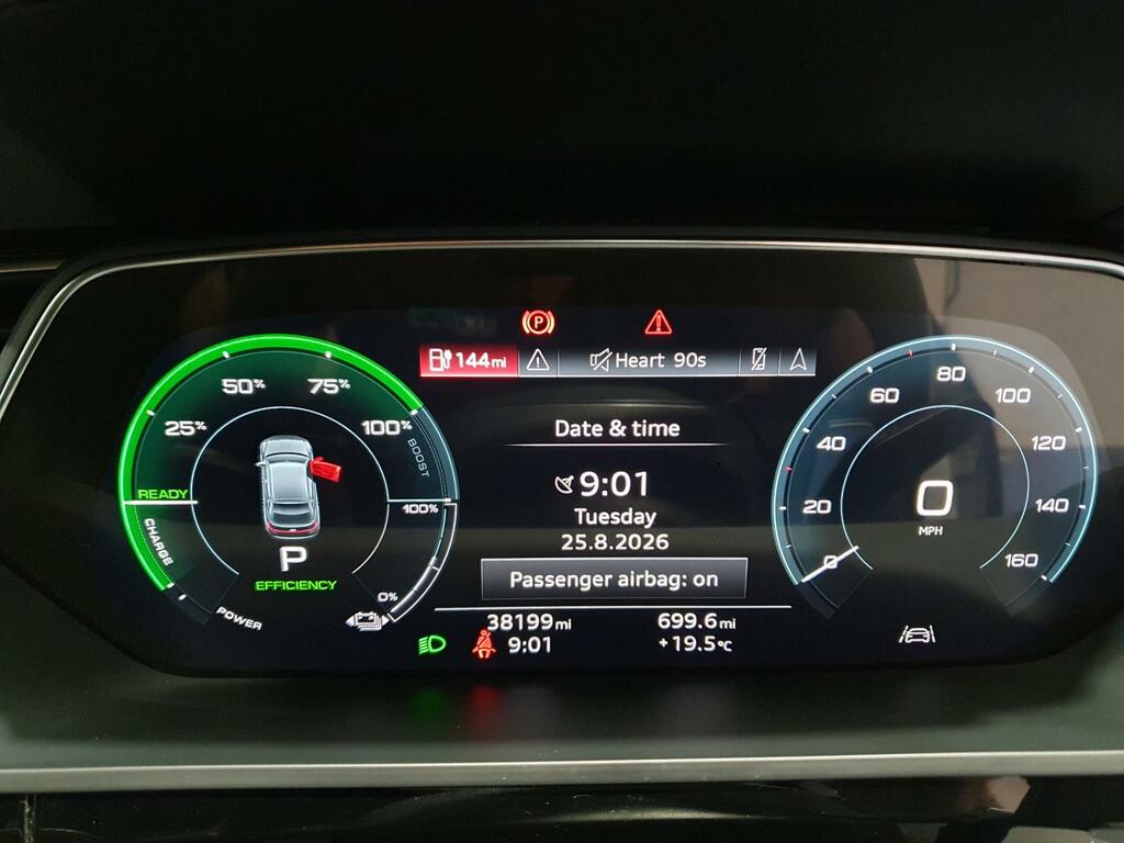 Audi E-tron Technik Grey #11