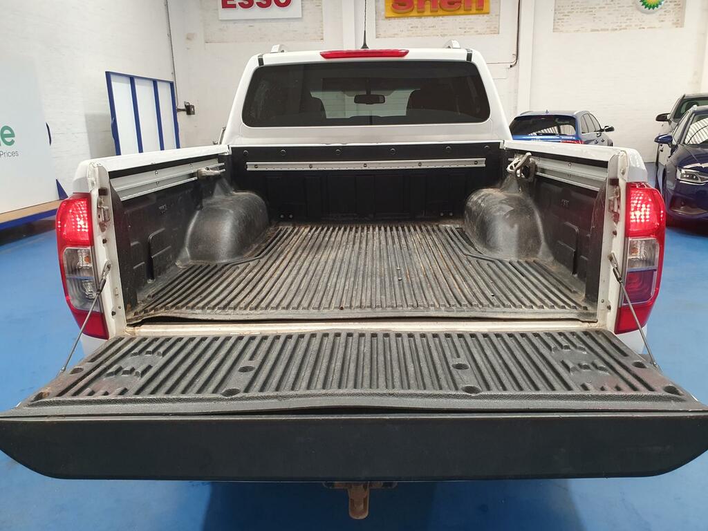 Nissan Navara Pickup  #5