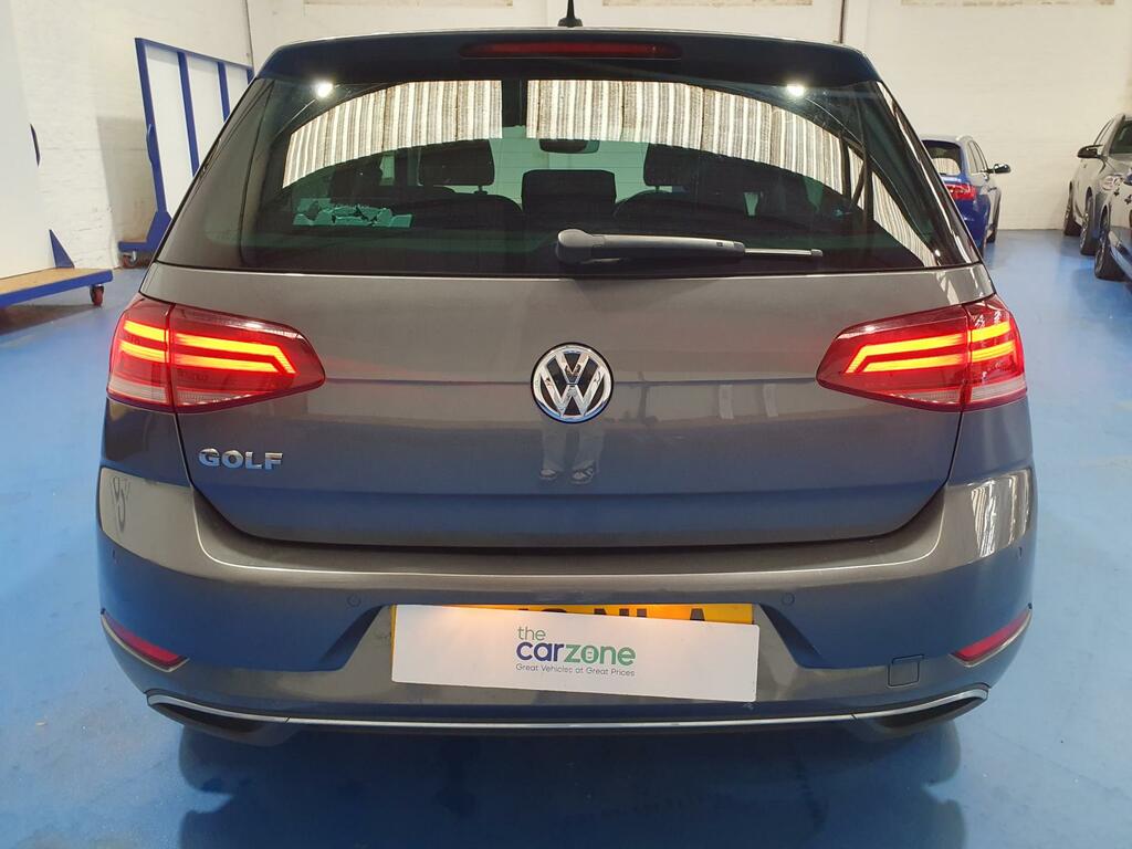 Volkswagen Golf Hatchback GD19NLA #4