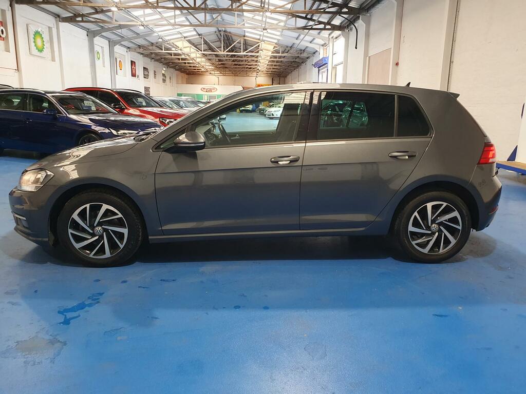 Volkswagen Golf Hatchback GD19NLA #6