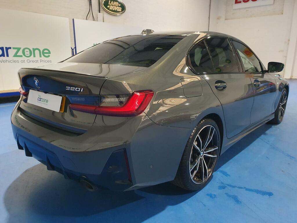 BMW 3 Series Saloon YB23DZN #3