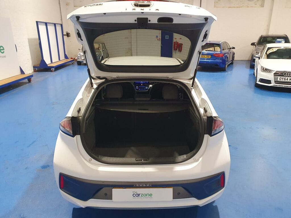 Hyundai Ioniq Hatchback  #5