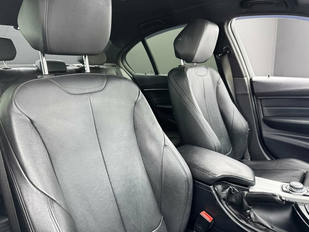 BMW 3 Series 2L M Sport YD15YWH White #5