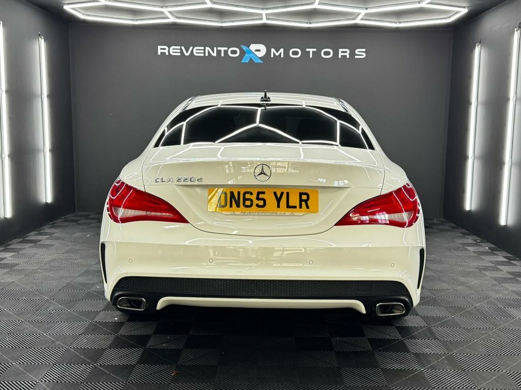 Mercedes-Benz CLA Class 2.1L Amg Sport DN65YLR White #4