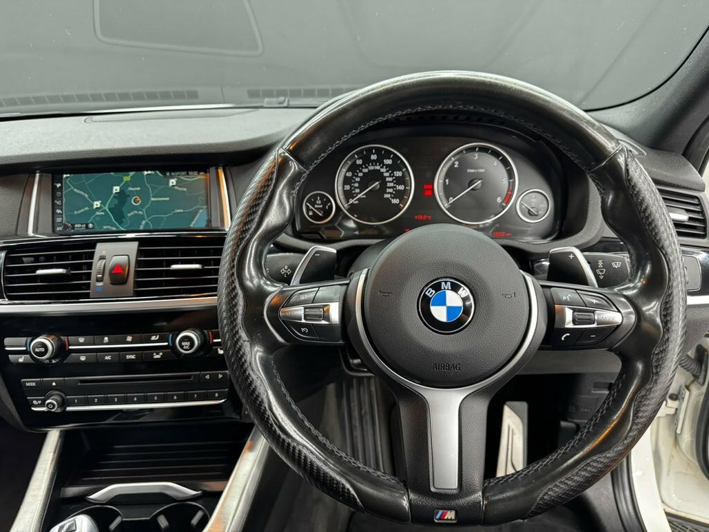BMW X4 2L M Sport White #6