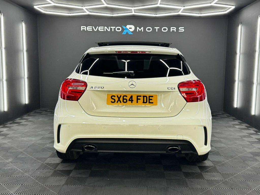 Mercedes-Benz A Class 2.1L Amg Sport SX64FDE White #4