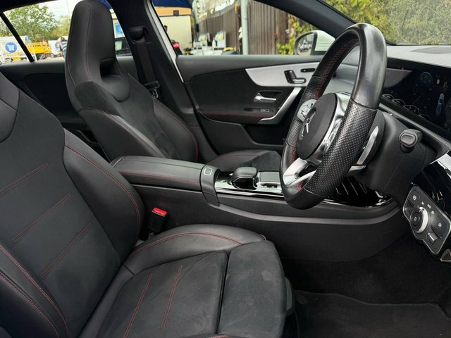 Mercedes-Benz A Class 2.0 A250 Amg Line Premium Plus Hatchback Pet White #4