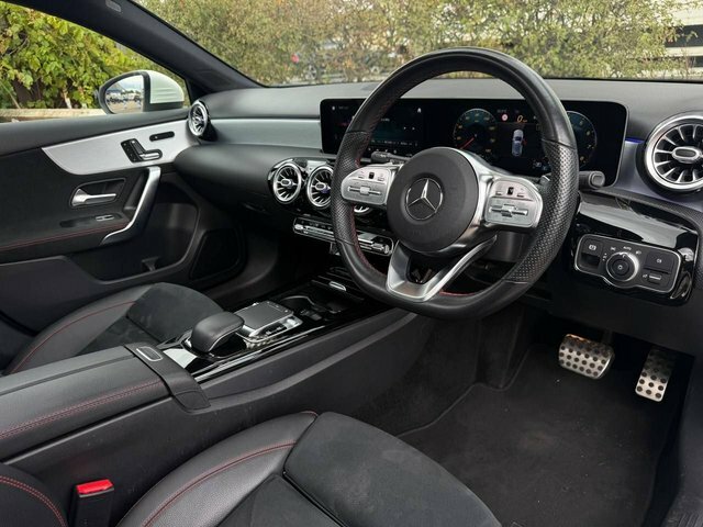 Mercedes-Benz A Class 2.0 A250 Amg Line Premium Plus Hatchback Pet White #3