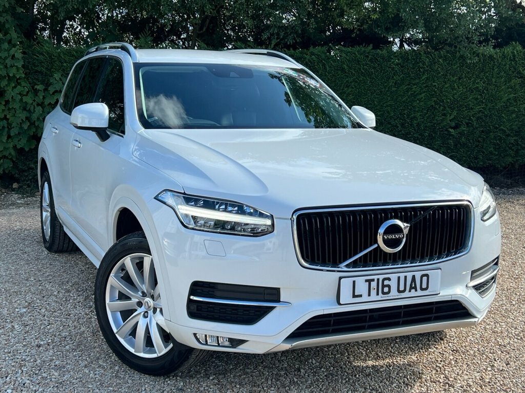 Volvo XC90 2L Momentum White