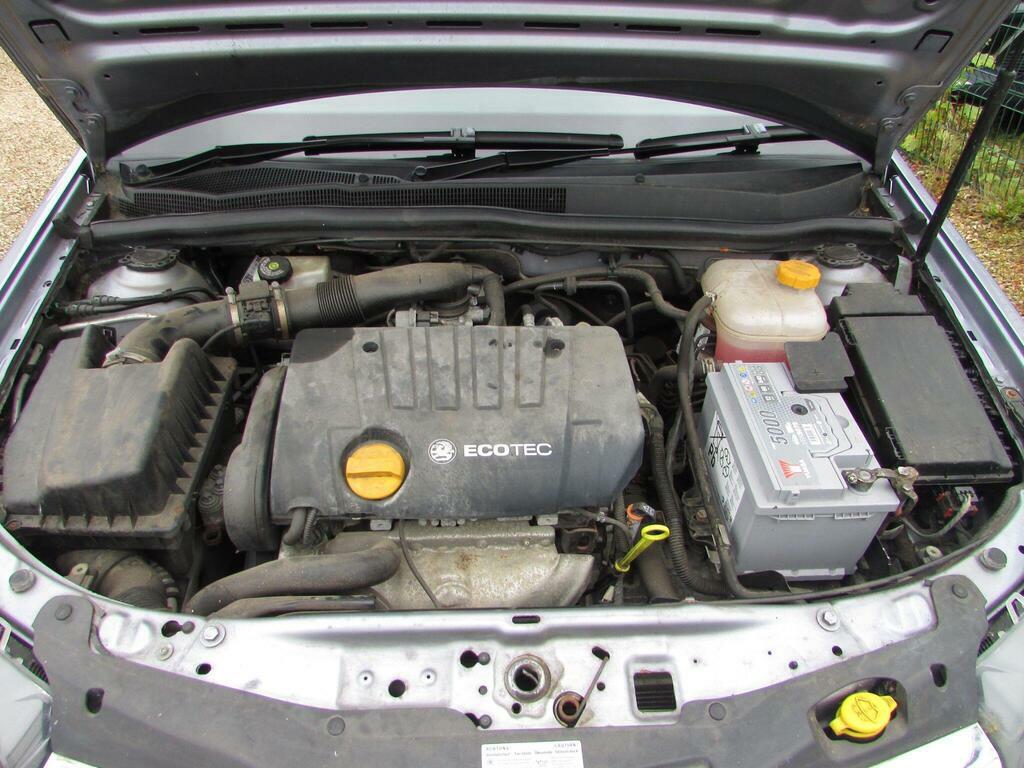 Vauxhall Astra Mpv White #14
