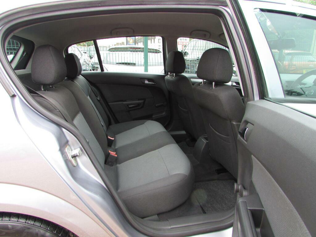 Vauxhall Astra Mpv White #10