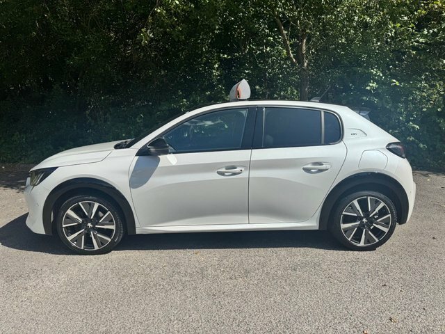 Peugeot 208 Hatchback WR21XXA White #2