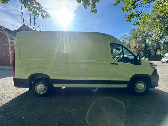 Maxus Deliver 9 Mpv GY71OZP White #5