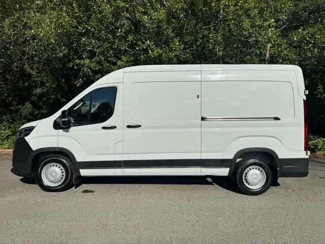 Maxus Deliver 9 Mpv GY71OZP White #2
