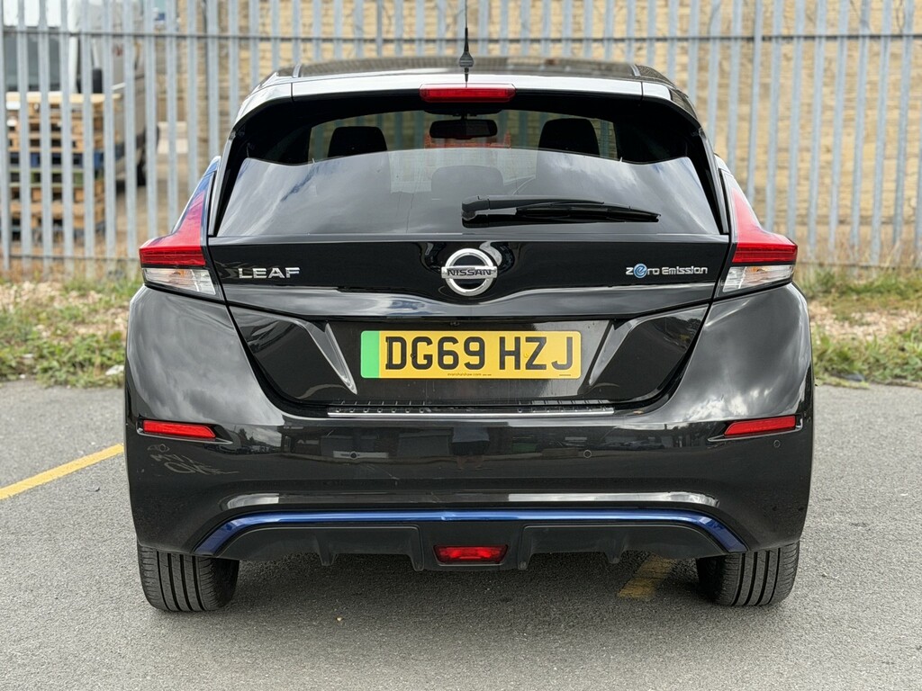Nissan Leaf Hatchback 40Kwh Tekna 201969 DG69HZJ Black #4