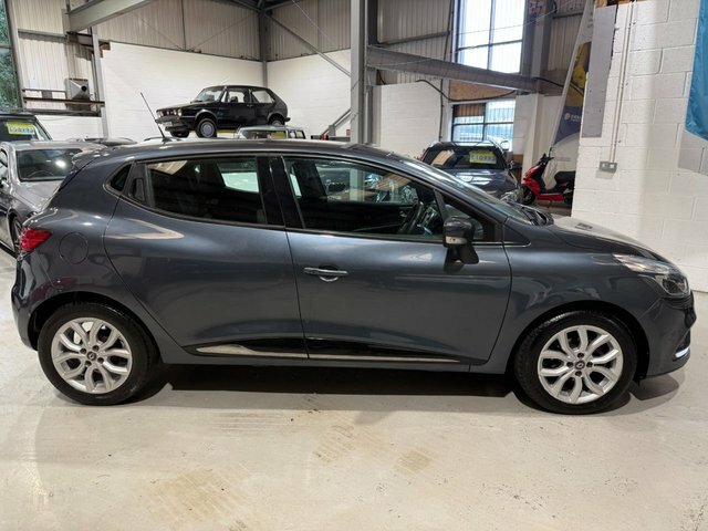 Renault Clio 2018 1.2 16V Dynamique Nav Hatchback Ma HK18RVN Grey #2