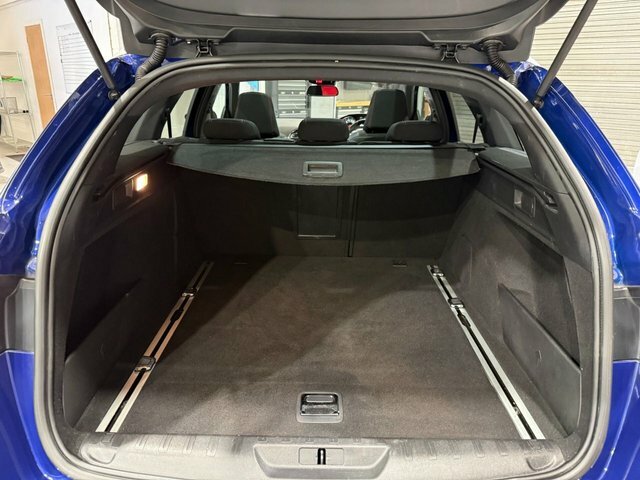 Peugeot 308 SW 2.0 Bluehdi 180 Gt Eat8 - 2018 18 White #16