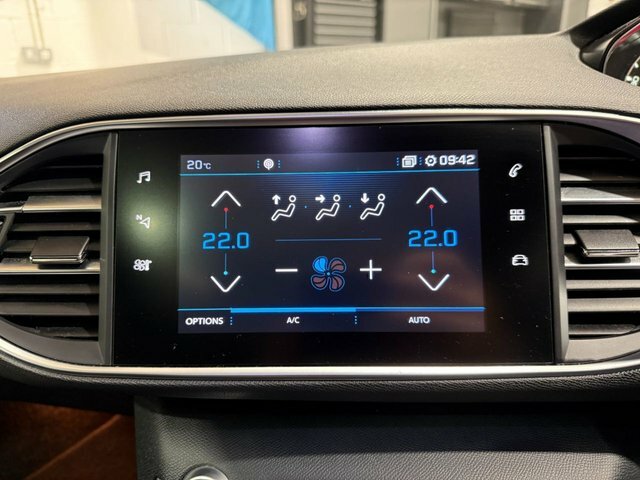 Peugeot 308 SW 2.0 Bluehdi 180 Gt Eat8 - 2018 18 White #27