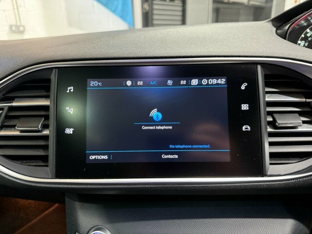 Peugeot 308 SW 2.0 Bluehdi 180 Gt Eat8 - 2018 18 White #26