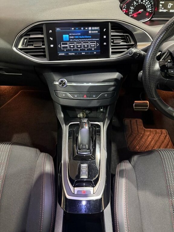 Peugeot 308 SW 2.0 Bluehdi 180 Gt Eat8 - 2018 18 White #22