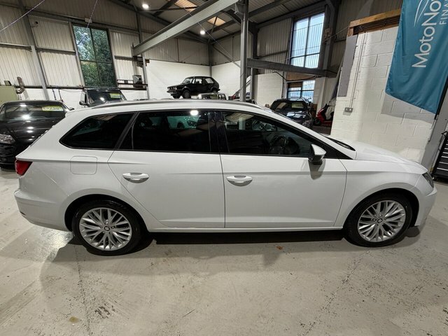 Seat Leon 2017 1.6 Tdi Se Dynamic Technology St M White #2