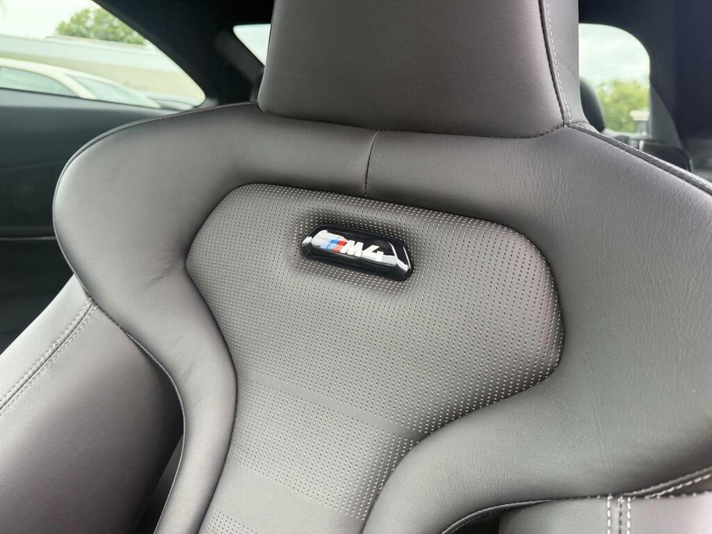BMW M4 M4 Competition Black #16