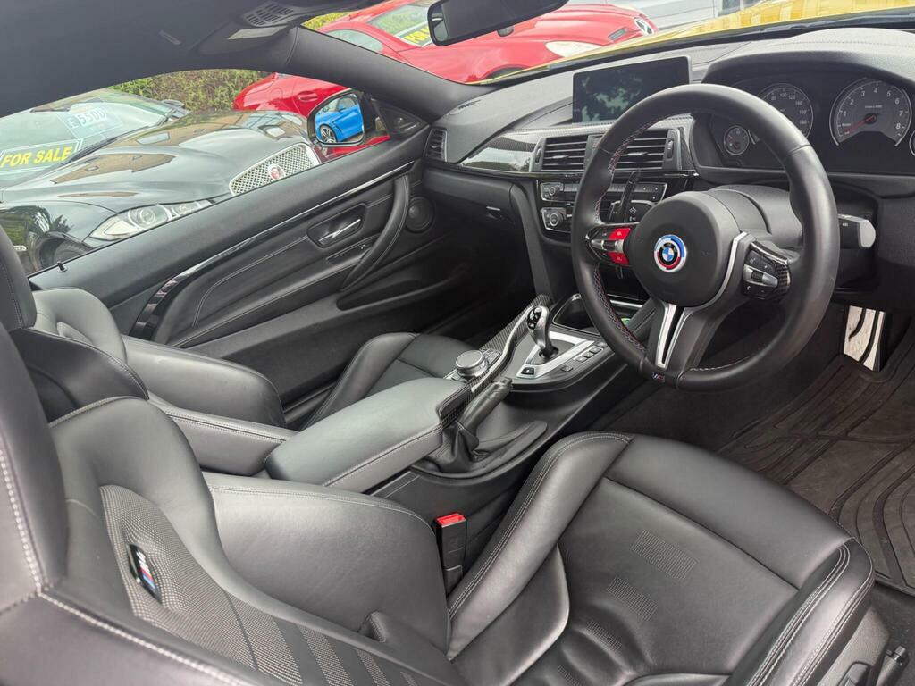 BMW M4 M4 Competition Black #21