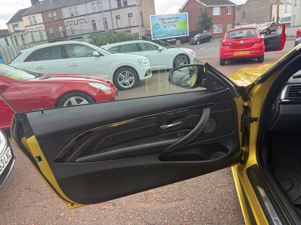 BMW M4 M4 Competition Black #14