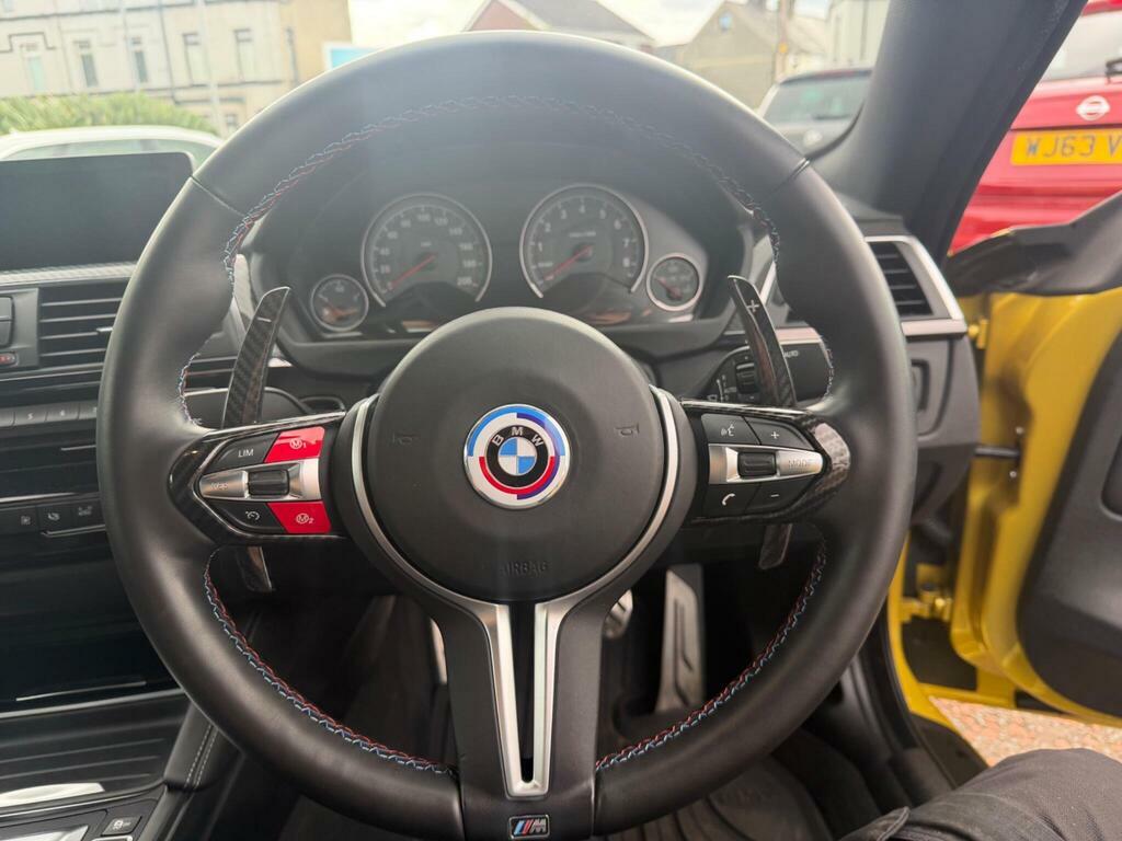 BMW M4 M4 Competition Black #19