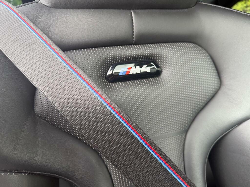 BMW M4 M4 Competition Black #20