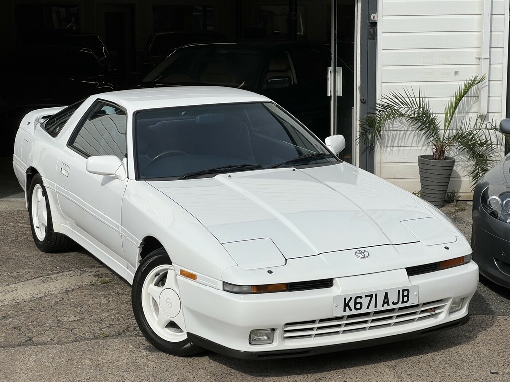 Toyota Supra 3.0 White