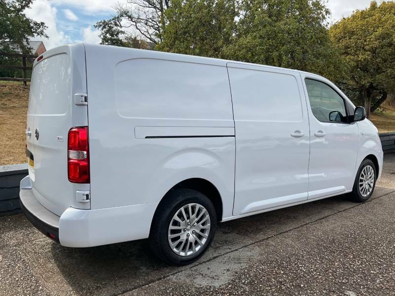 Vauxhall Vivaro 2900 1.5D 100Ps Pro H1 Van DN23PXW White #4