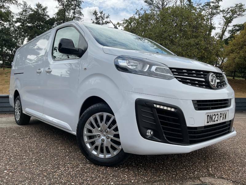 Vauxhall Vivaro 2900 1.5D 100Ps Pro H1 Van White