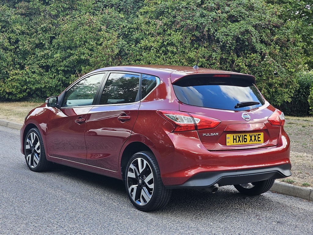 Nissan Pulsar Dig-t Tekna Red #3