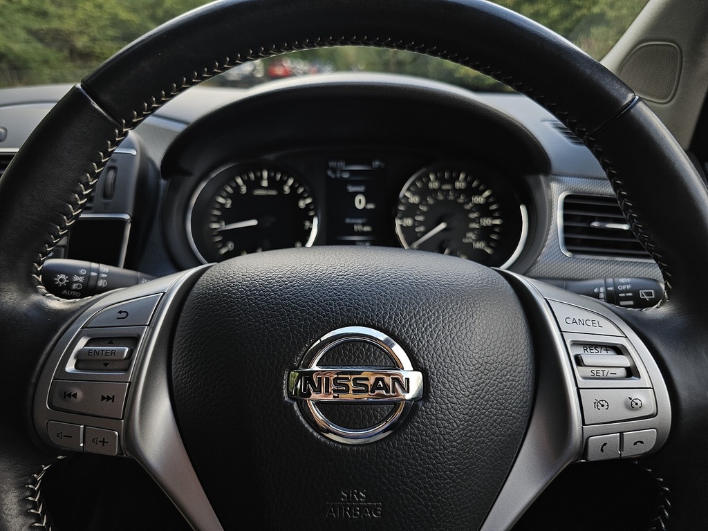 Nissan Pulsar Acenta Dig-t Red #10