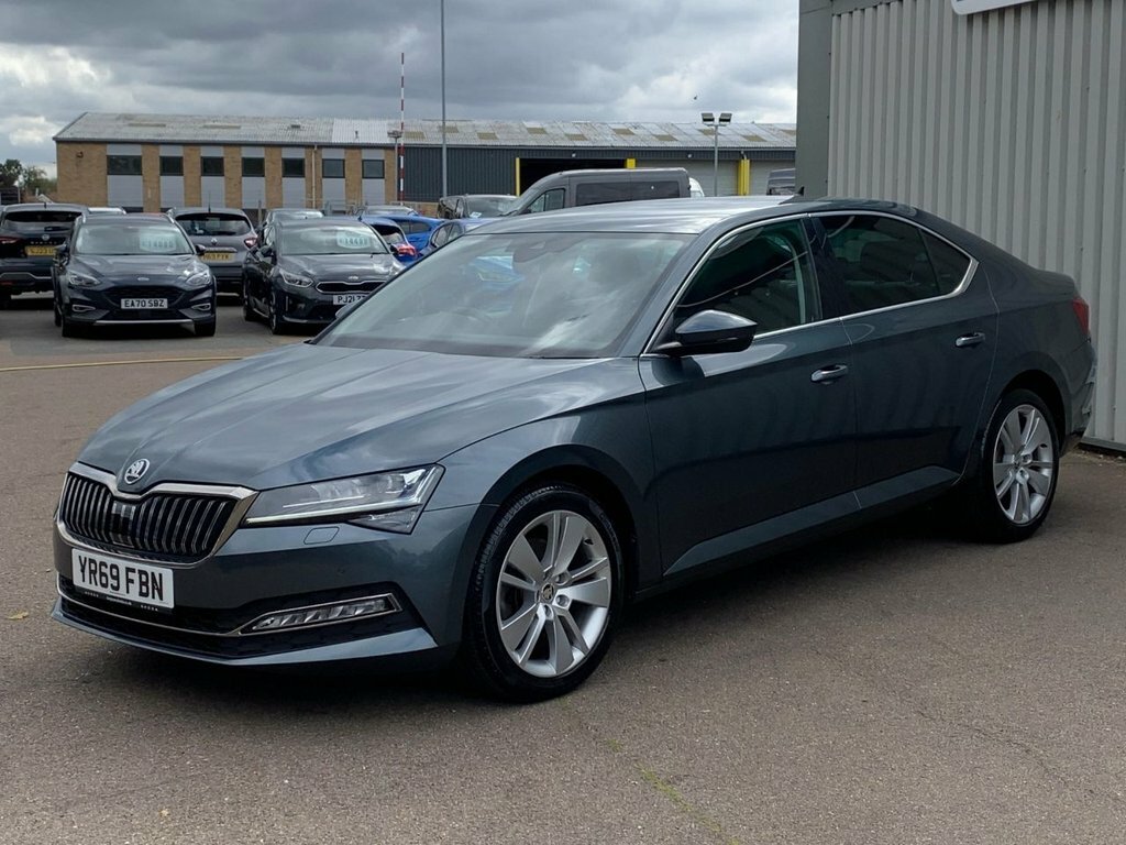 Skoda Superb 2019 1.5 Tsi Act Se L Hatchback Dsg Eur Grey #3