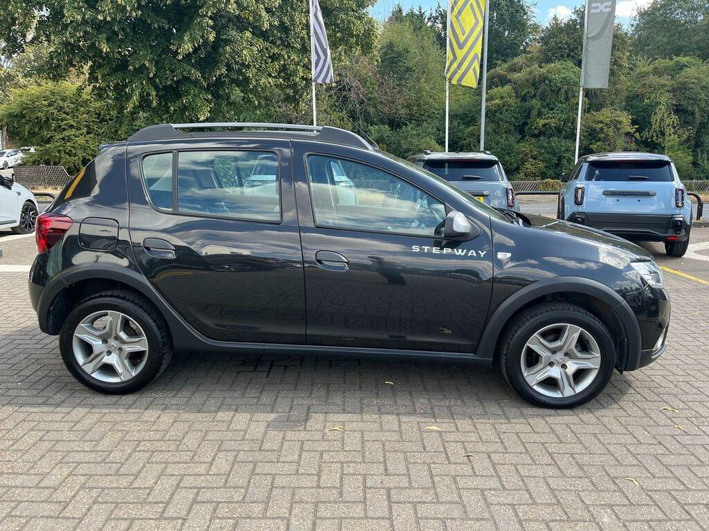 Dacia Sandero Stepway Hatchback Comfort KR19JXL Black #2