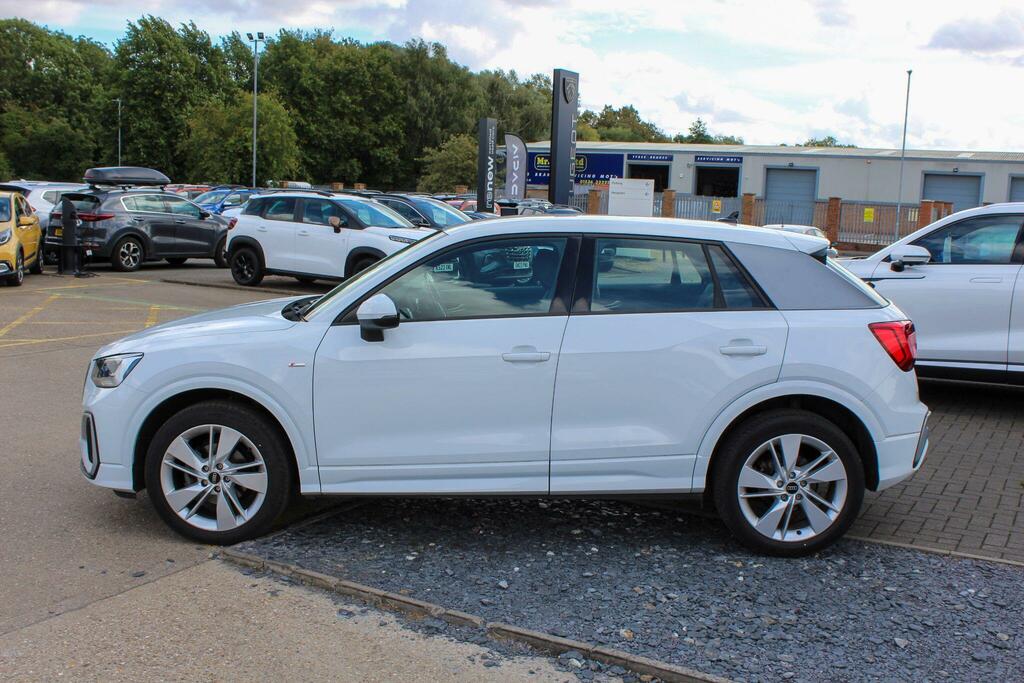 Audi Q2 1.5 Tfsi Cod 35 S Line S Tronic Euro 6 Ss White #5