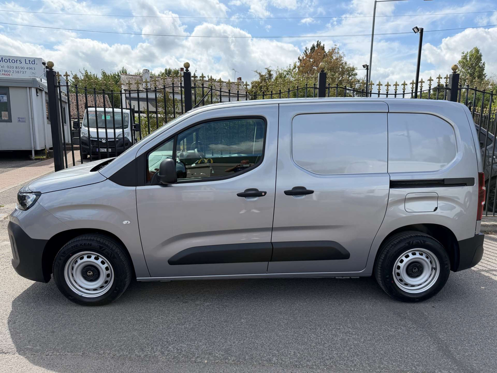 Citroen Berlingo Enterprise Plus Bluehdi Ss VN26WZT #6